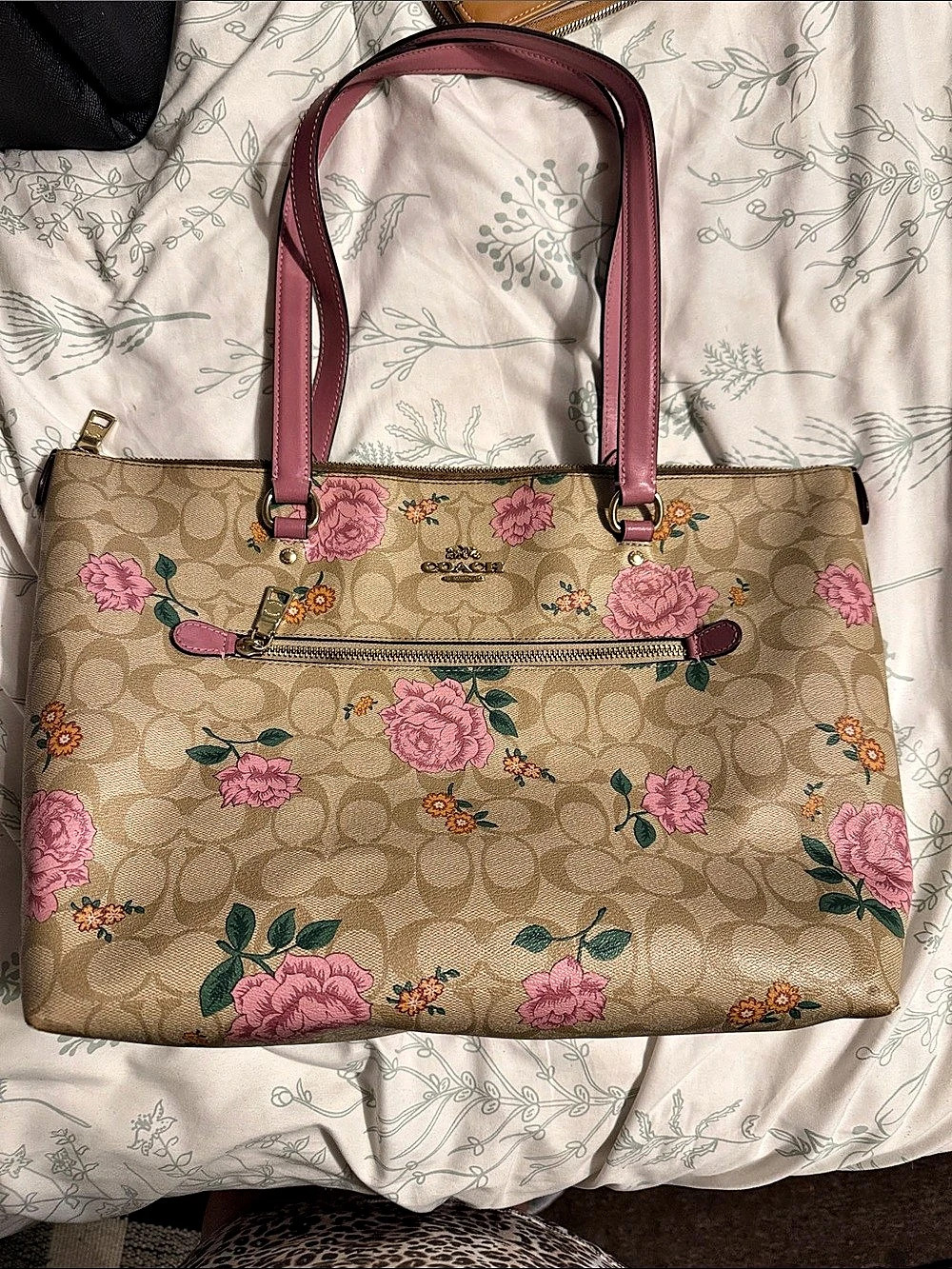 Coach Gallery Tote In Signature Canvas With Rose Print Floral Tote in Brown &